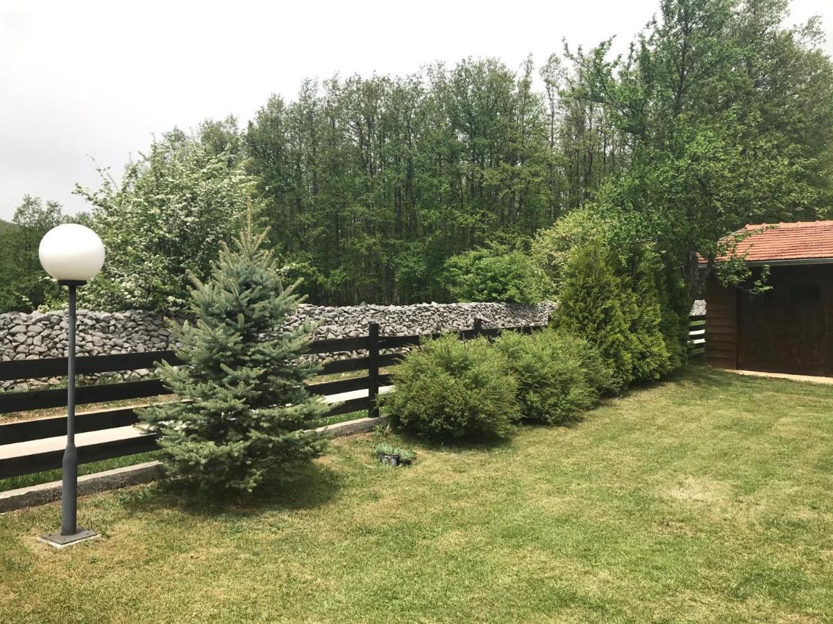 Apartamento Seosko Domacinstvo Bondzulic Užice Exterior foto