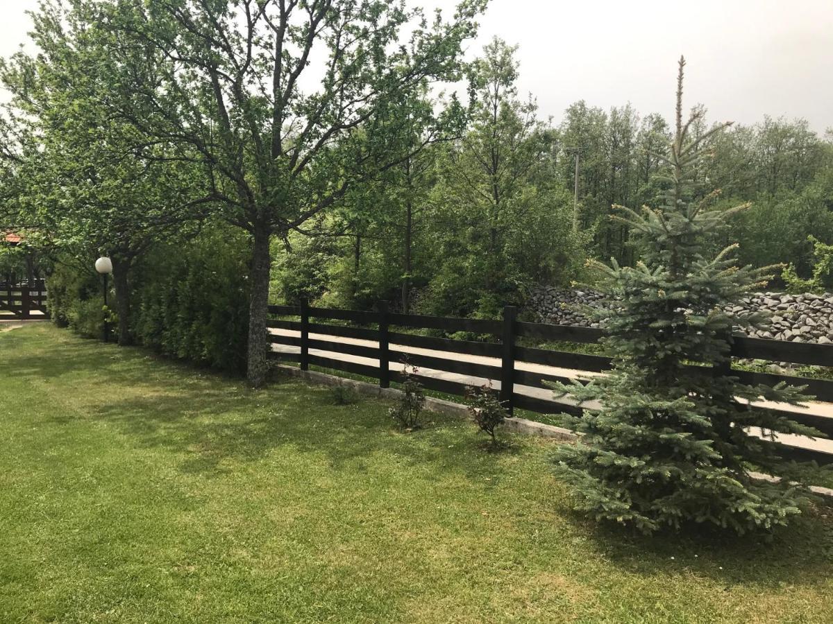 Apartamento Seosko Domacinstvo Bondzulic Užice Exterior foto